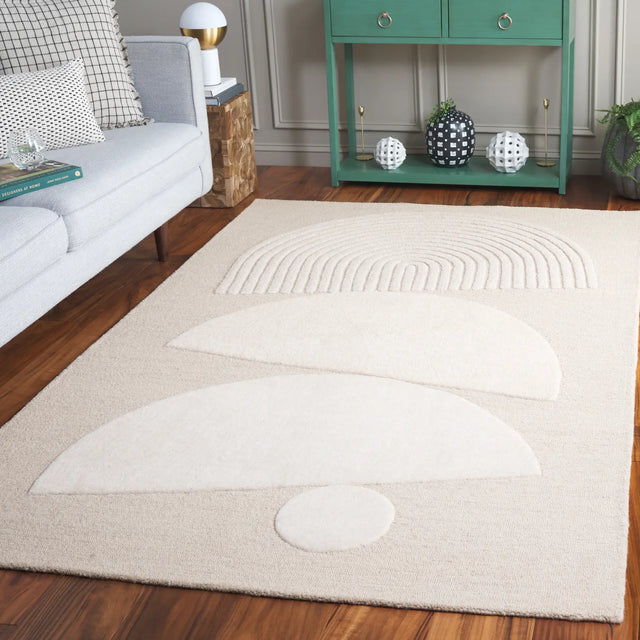 Safavieh Ebony 4'-0" x 6'-0" Rug in Beige / Ivory