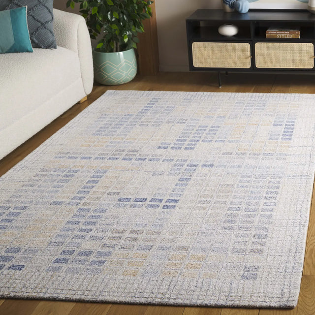 Safavieh Renewal 4'-0" x 6'-0" Rug in Beige / Grey