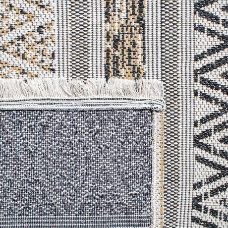 Safavieh Augustine 4'-5" x 6'-5" Rug in Ivory / Taupe