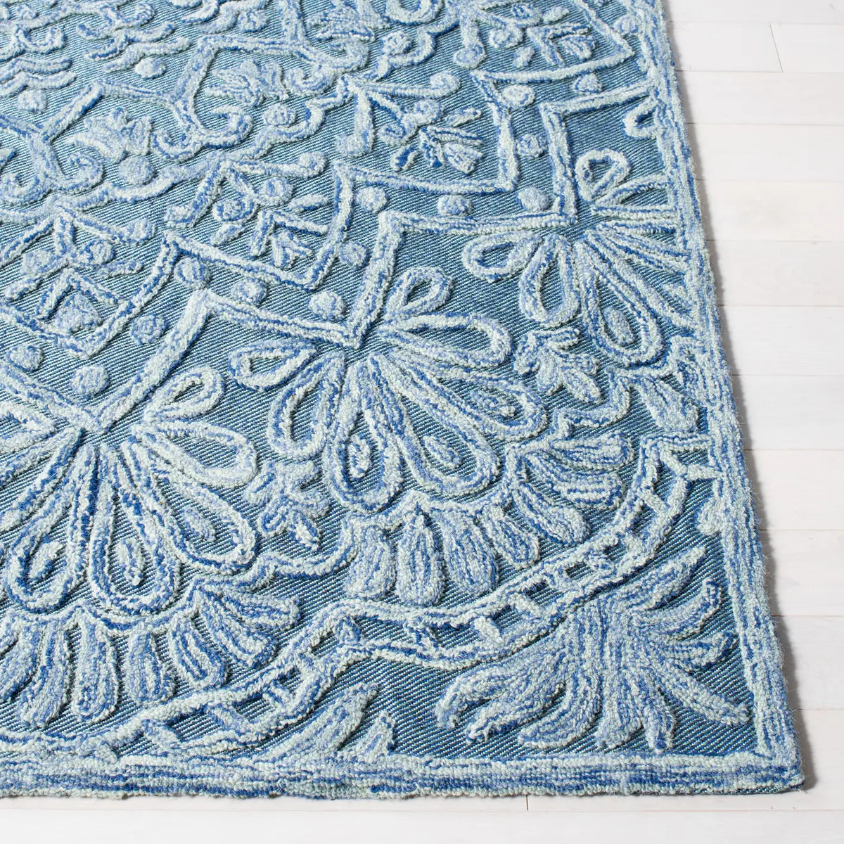 Safavieh Trace 5'-0" x 8'-0" Rug in Blue / Light Green