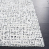 Safavieh Glamour 4'-0" x 6'-0" Rug in Grey / Ivory