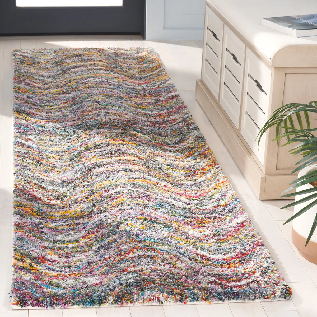 Safavieh Fiesta Shag 2'-3" x 8'-0" Rug in Multi