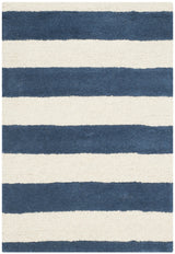 Safavieh Cambridge 2'-0" x 3'-0" Rug in Navy / Ivory