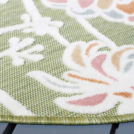 Safavieh Cabana 6'-5" x 6'-5" Rug in Green / Pink