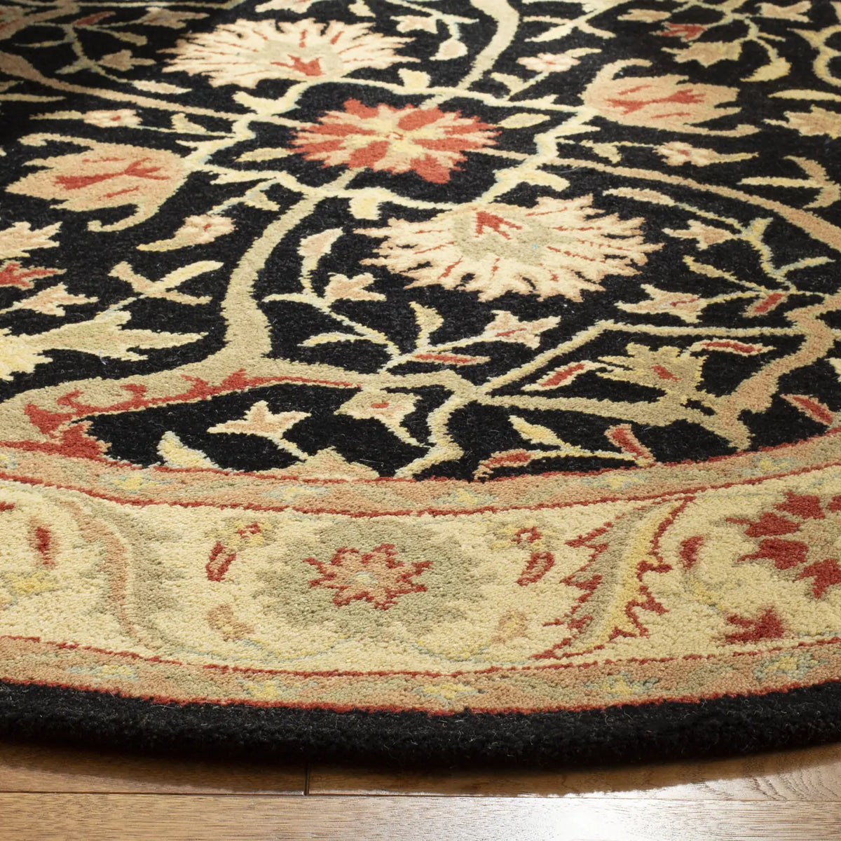 Safavieh Antiquity 6'-0" x 6'-0" Rug in Black