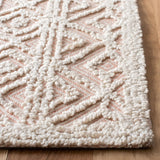 Safavieh Martha Stewart 4'-0" x 6'-0" Rug in Beige / Pink