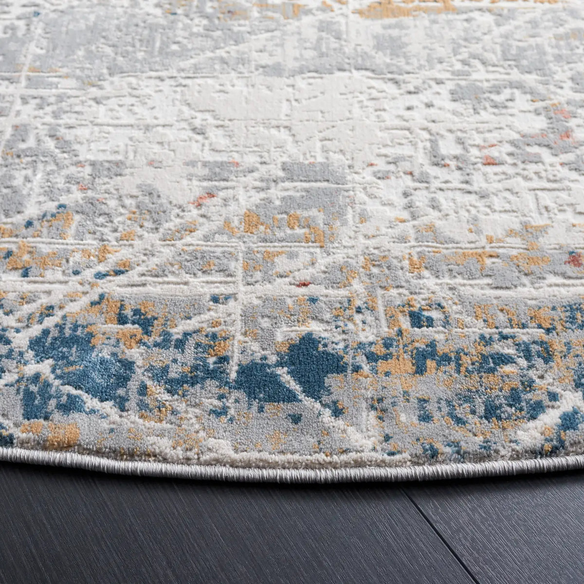 Safavieh Invista 6'-7" x 6'-7" Rug in Grey / Dark Grey