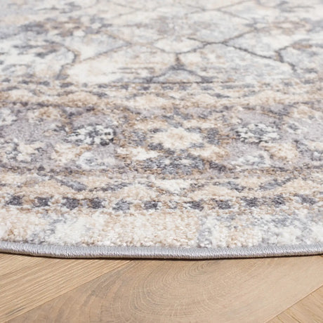 Safavieh Opal 6'-7" x 6'-7" Rug in Grey / Beige