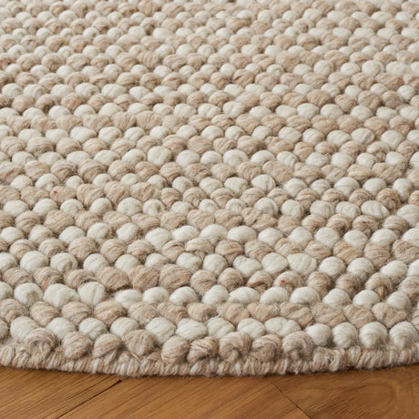 Safavieh Natura 6'-0" x 6'-0" Rug in Beige / Ivory