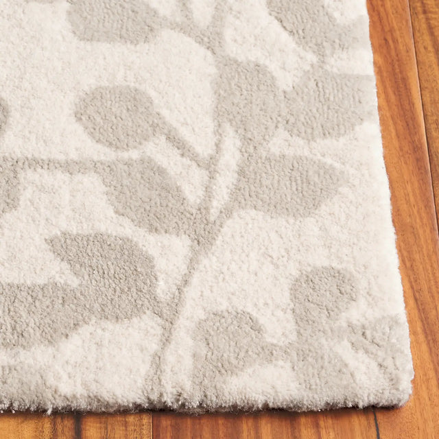 Safavieh Glamour 4'-0" x 6'-0" Rug in Ivory / Beige