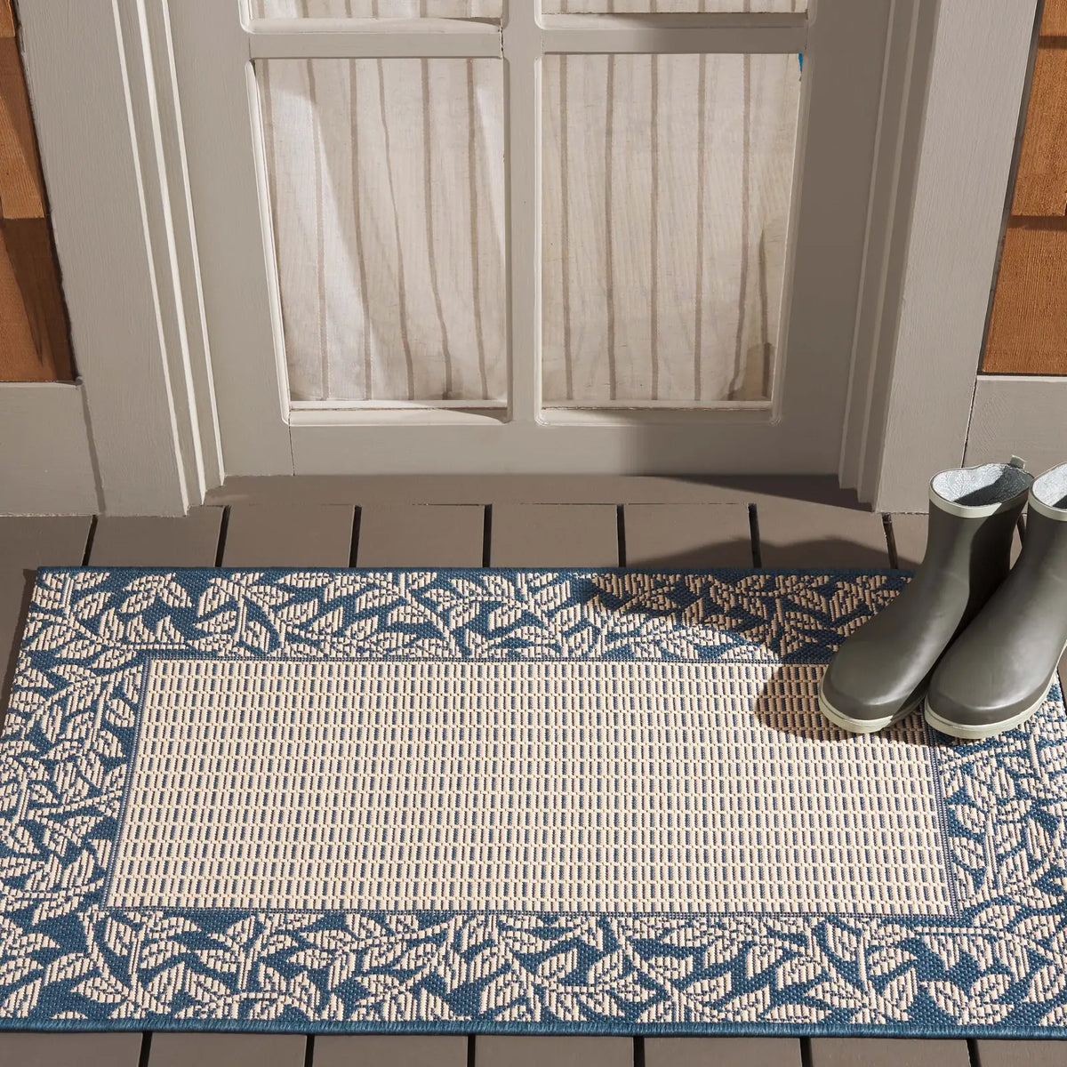 Safavieh Courtyard 2'-0" x 3'-7" Rug in Natural / Blue