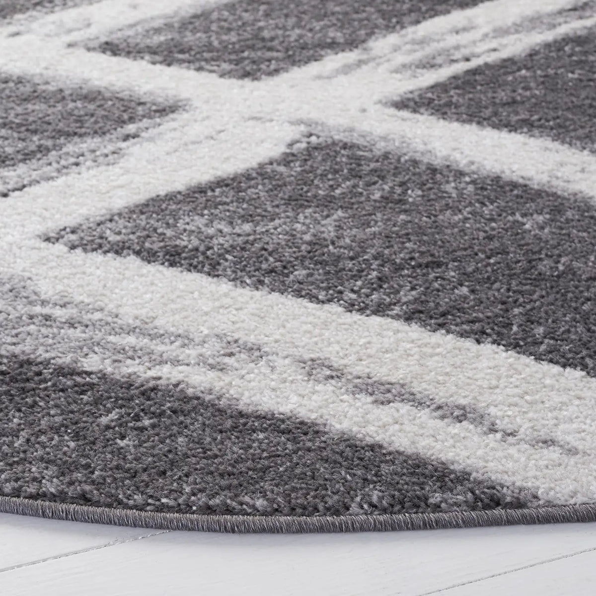 Safavieh Adirondack 5'-0" x 5'-0" Rug in Charcoal / Ivory