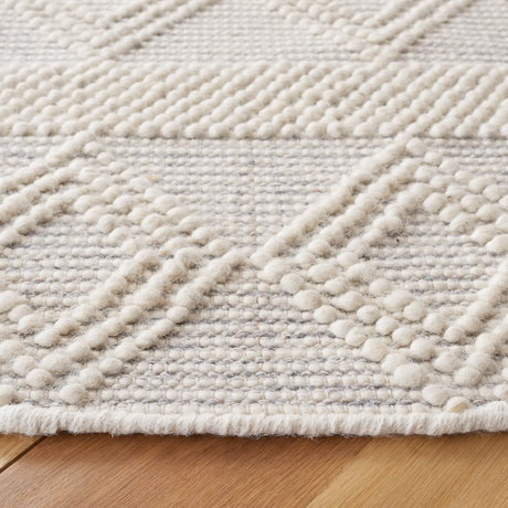 Safavieh Natura 6'-0" x 6'-0" Rug in Ivory / Beige