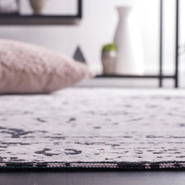 Safavieh Easy Care 4'-0" x 6'-0" Rug in Pink / Grey