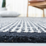 Safavieh Metro 4'-0" x 6'-0" Rug in Ivory / Black