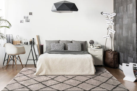 Dynamic Rugs Callie 4972 Grey/Dark Grey Rug.