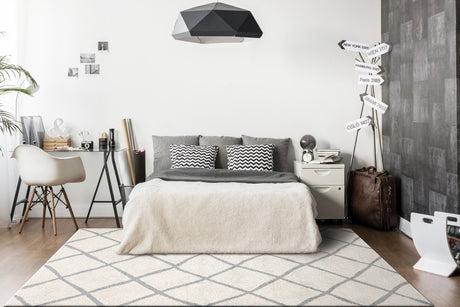 Dynamic Rugs Callie 4972 Ivory/Grey Rug.