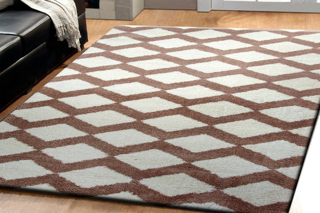 Dynamic Rugs Silky Shag 5904 White Rug.