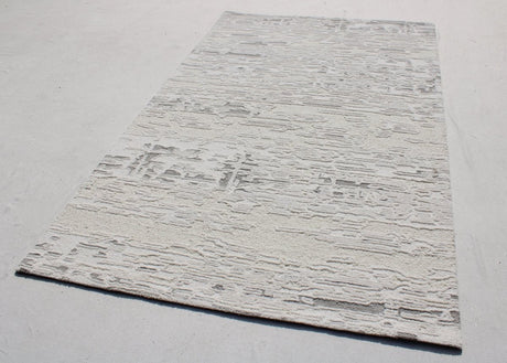 Dynamic Rugs Trono 5480 Ivory/Silver Rug.