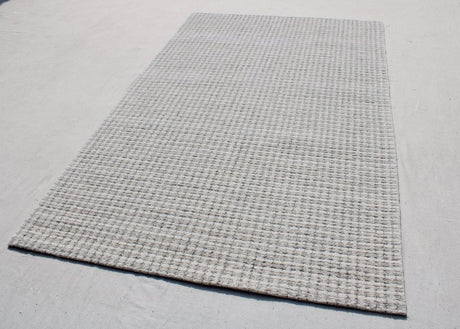 Dynamic Rugs Trono 5481 Ivory/Silver Rug.