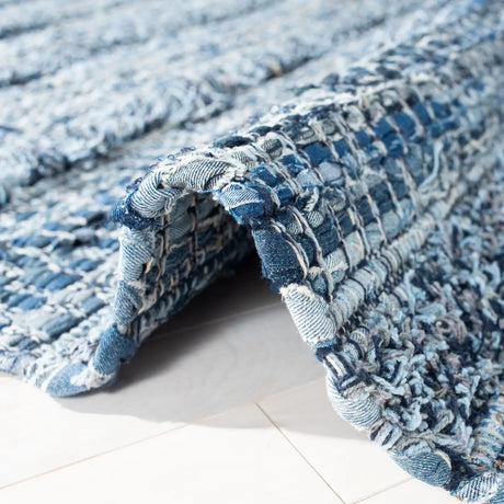 Safavieh Montauk 5'-0" x 8'-0" Rug in Blue