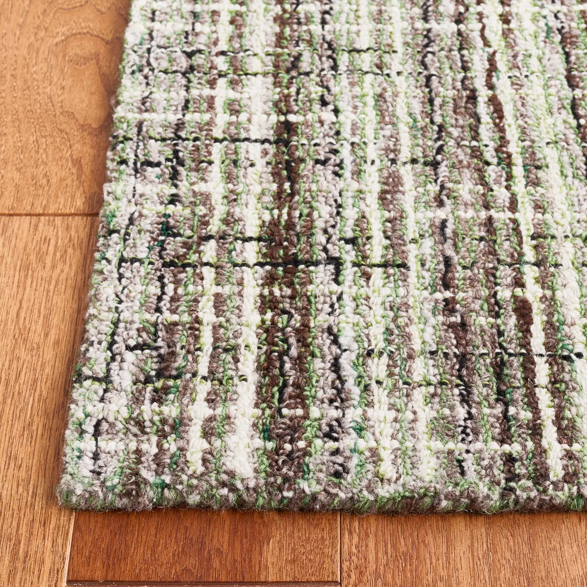 Safavieh Abstract 4'-0" x 6'-0" Rug in Brown / Green