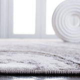 Safavieh Amelia 4'-5" x 6'-5" Rug in Grey / Gold