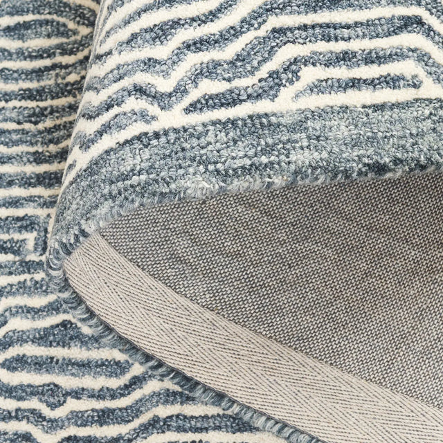 Safavieh Micro-Loop 4'-0" x 6'-0" Rug in Navy / Ivory
