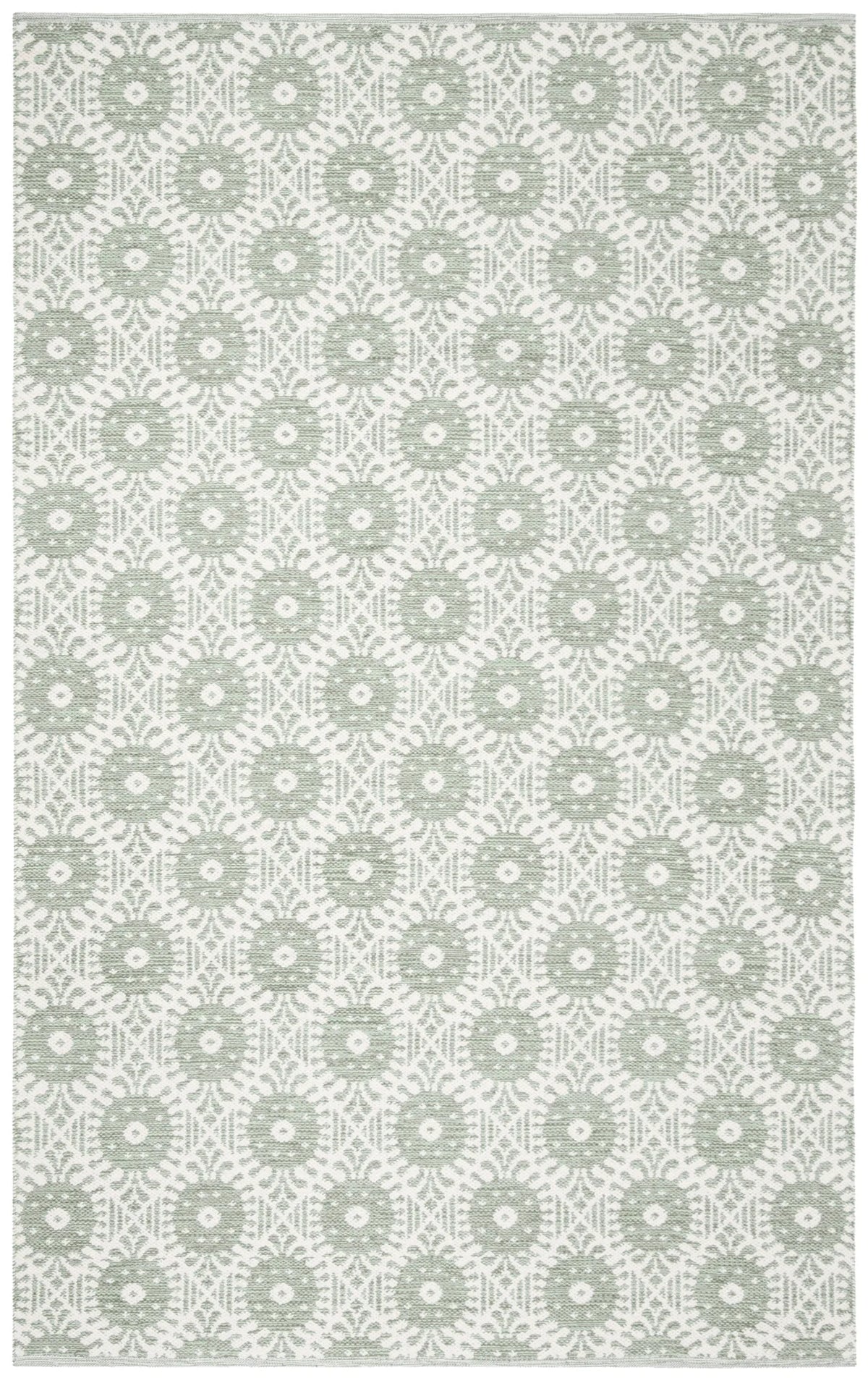 Safavieh Montauk 5'-0" x 8'-0" Rug in Light Green / Ivory