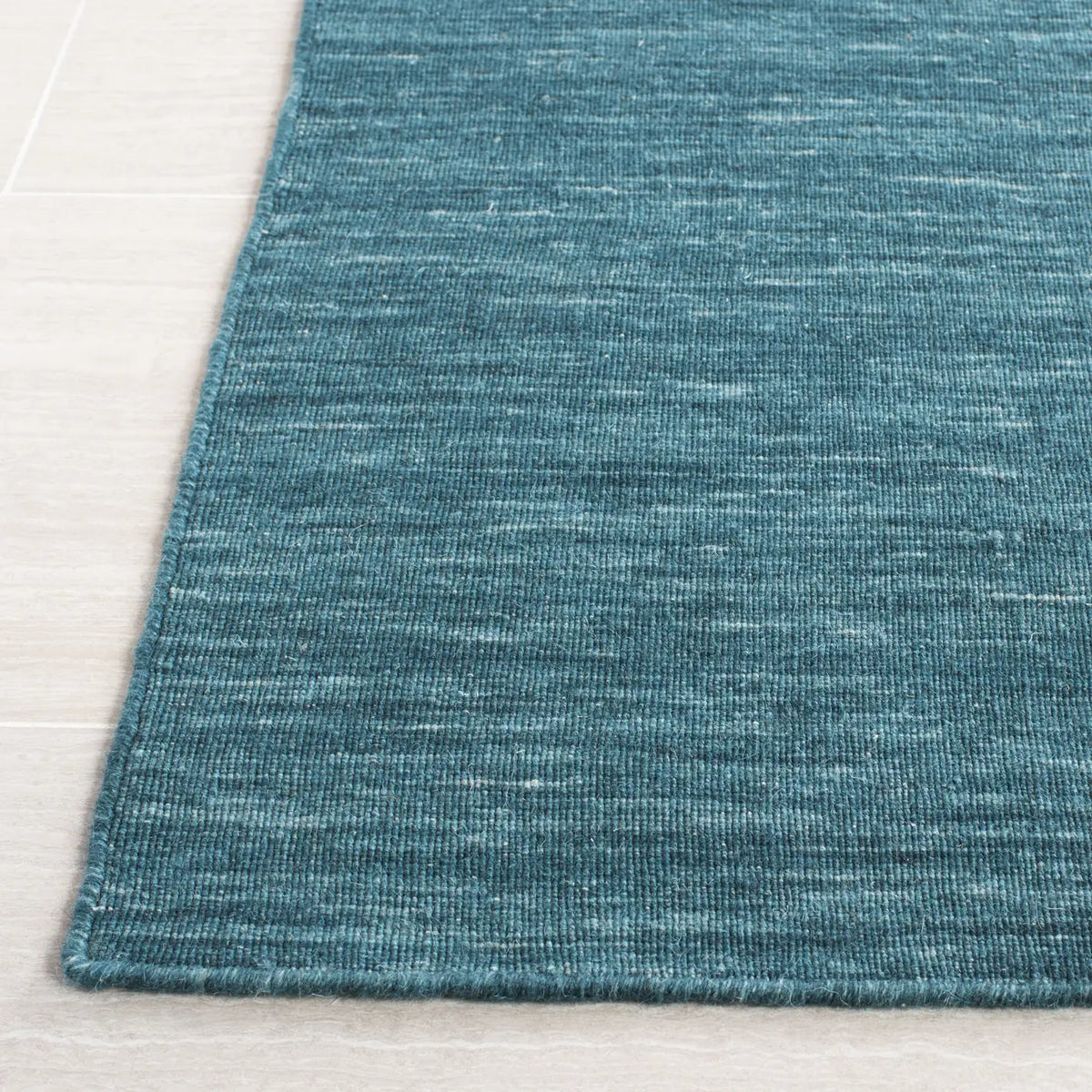Safavieh Kilim 4'-0" x 6'-0" Rug in Dark Green