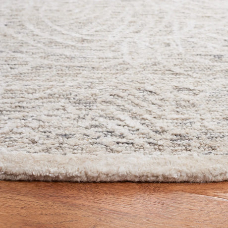 Safavieh Precious 6'-0" x 6'-0" Rug in Grey / Ivory