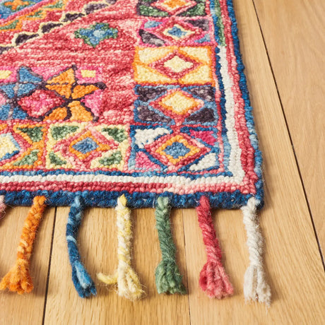 Safavieh Aspen 4'-0" x 6'-0" Rug in Red / Blue