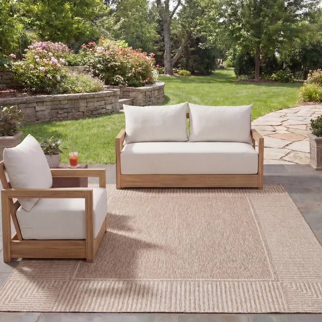 Safavieh Beach House 8'-0" x 10'-0" Rug in Beige / Light Beige