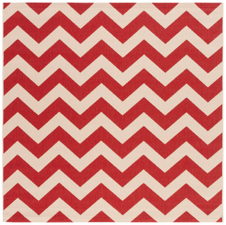 Safavieh Courtyard 6'-7" x 6'-7" Rug in Red