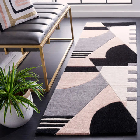 Safavieh Rodeo Drive 2'-3" x 8'-0" Rug in Pink / Ivory