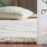 Safavieh Ebony 4'-0" x 6'-0" Rug in Ivory / Grey