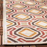 Safavieh Veranda 4'-0" x 5'-7" Rug in Creme / Red