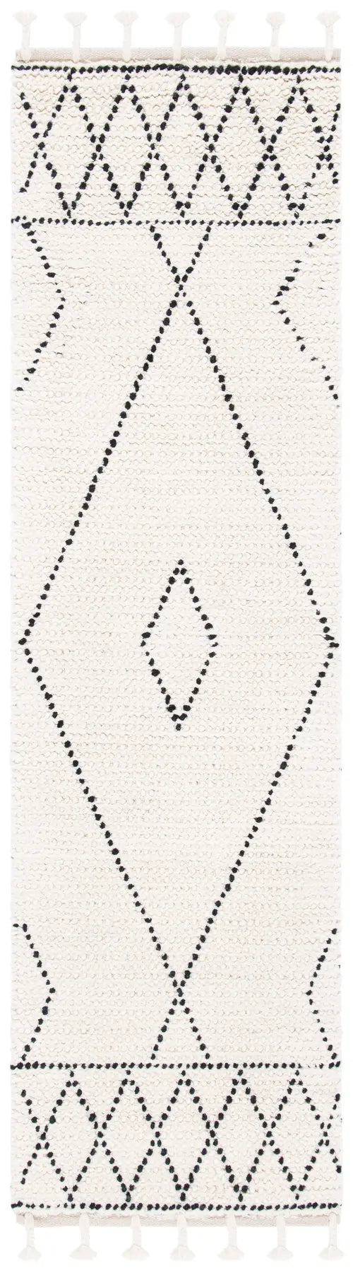 Safavieh Casablanca 2'-3" x 8'-0" Rug in Ivory / Black