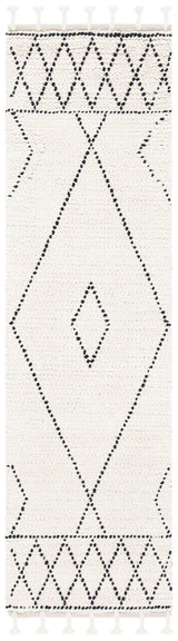 Safavieh Casablanca 2'-3" x 8'-0" Rug in Ivory / Black