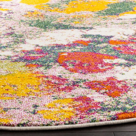 Safavieh Watercolor 6'-7" x 6'-7" Rug in Light Green / Rose