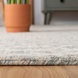 Safavieh Abstract 4'-0" x 6'-0" Rug in Ivory / Grey