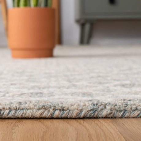 Safavieh Abstract 4'-0" x 6'-0" Rug in Ivory / Grey