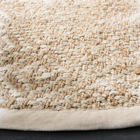 Safavieh Natural Fiber 6'-0" x 6'-0" Rug in Ivory / Natural