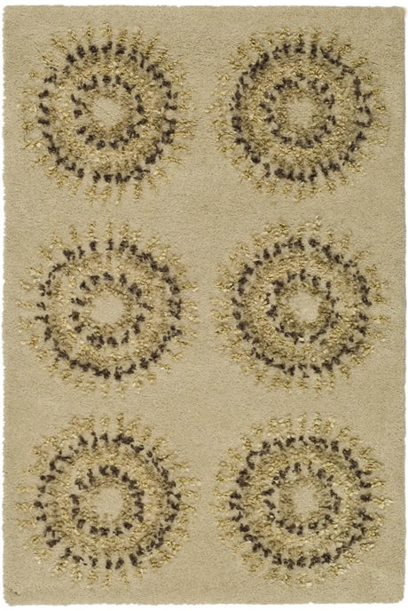Safavieh Soho 2'-0" x 3'-0" Rug in Beige / Gold