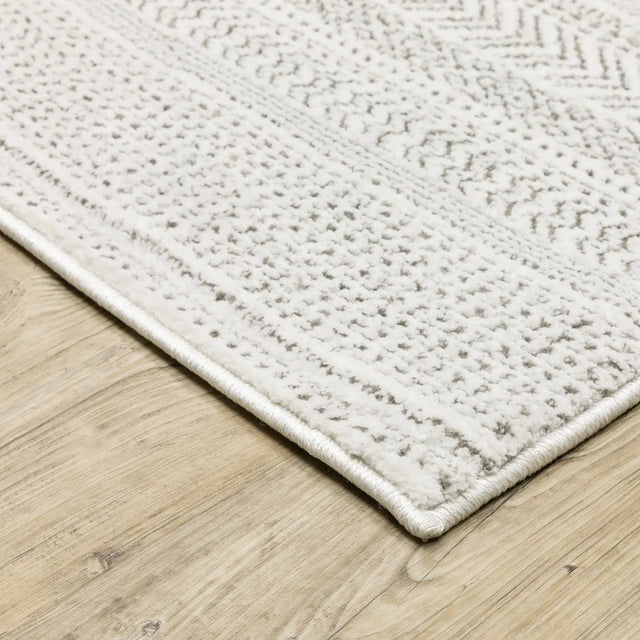 Oriental Weavers Montecito 4929E White/ Grey Rug - corner detail