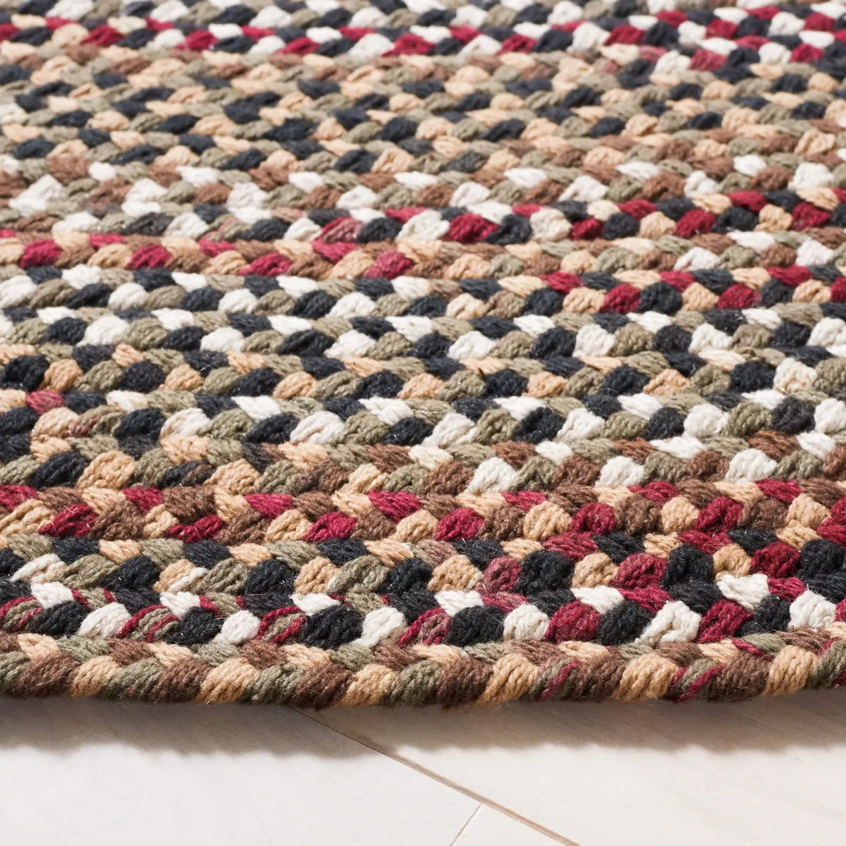 Safavieh Braided 5'-0" x 5'-0" Rug in Ivory / Black