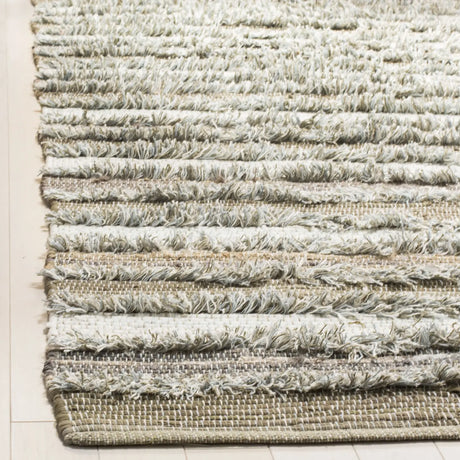 Safavieh Montauk 5'-0" x 8'-0" Rug in Beige / Multi