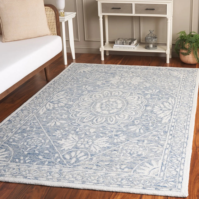 Safavieh Metro 4'-0" x 6'-0" Rug in Blue / Ivory