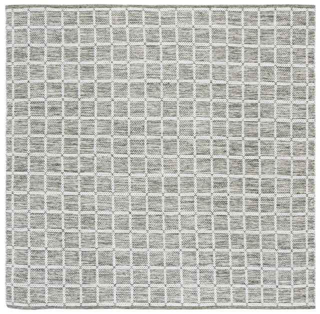 Safavieh Montauk 6'-0" x 6'-0" Rug in Green / Ivory