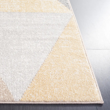 Safavieh Phoenix 500 4'-5" x 6'-5" Rug in Grey / Rust